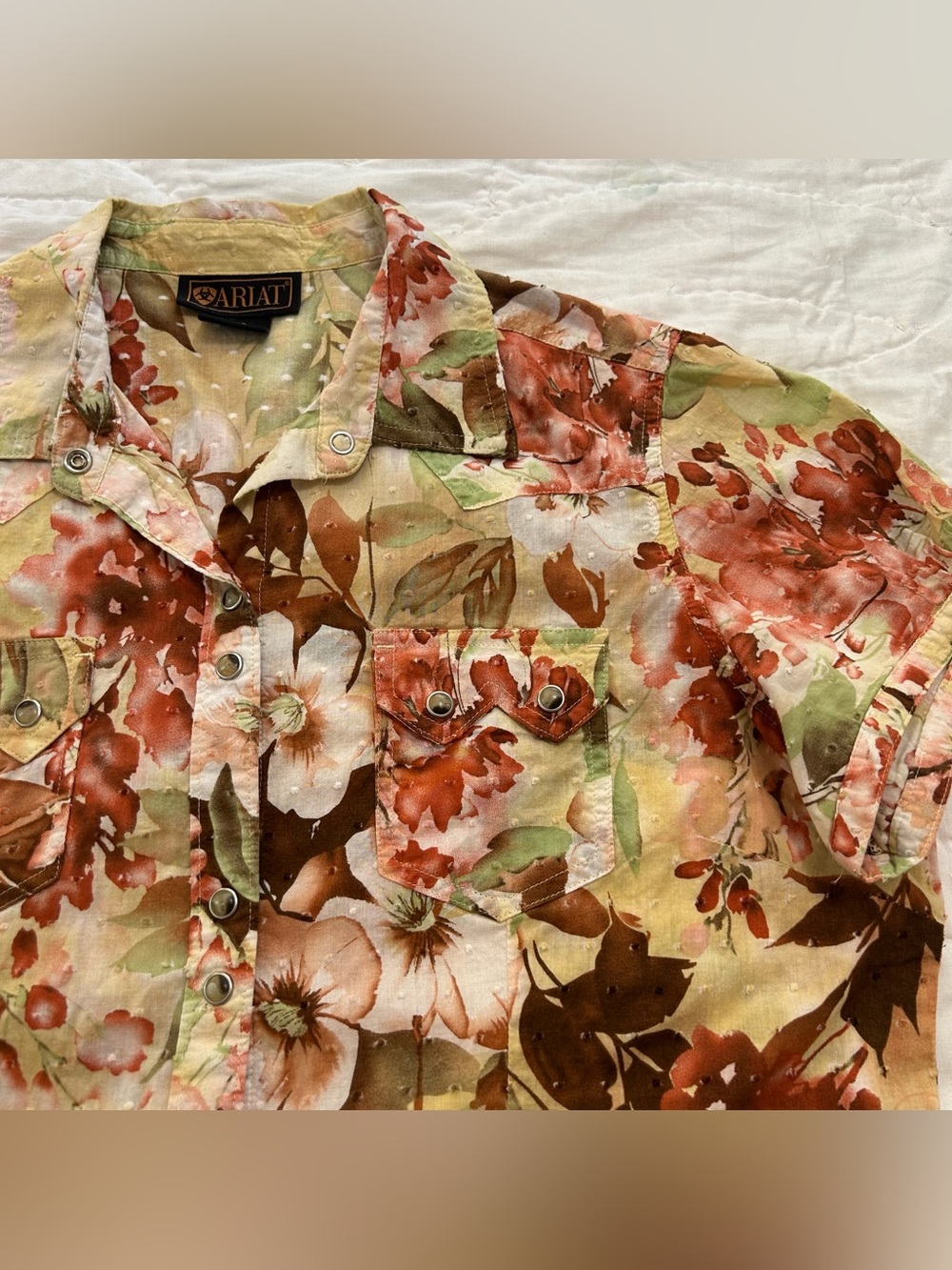 Ariat pearl snap shirt sawtooth pockets floral Large lightweight coastal cowgirl